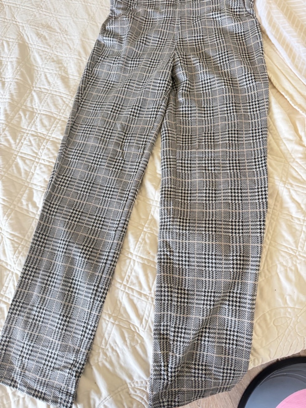 Max Studio Black & White Houndstooth Slim Trouser